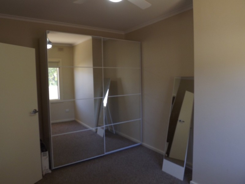 12 Phillips Street, Berri SA 5343