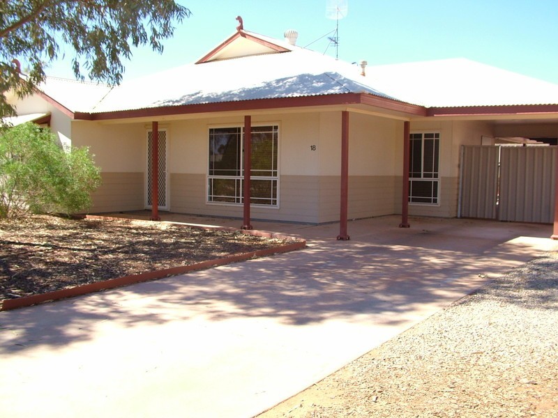 18 Pine Crescent, Roxby Downs SA 5725