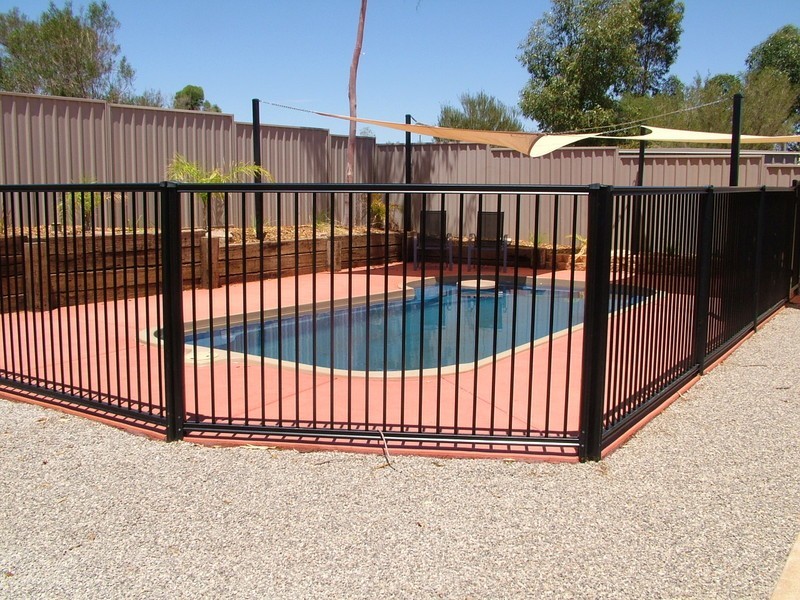 18 Pine Crescent, Roxby Downs SA 5725