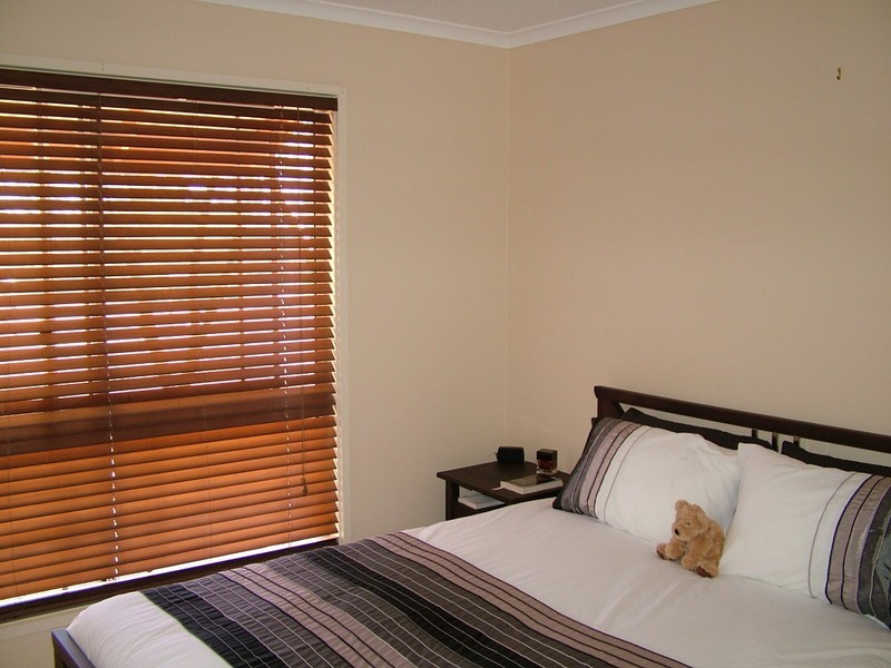 18 Pine Crescent, Roxby Downs SA 5725