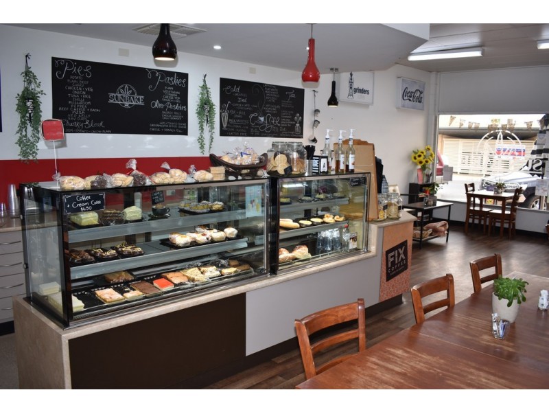 19 East Terrace, Loxton SA 5333