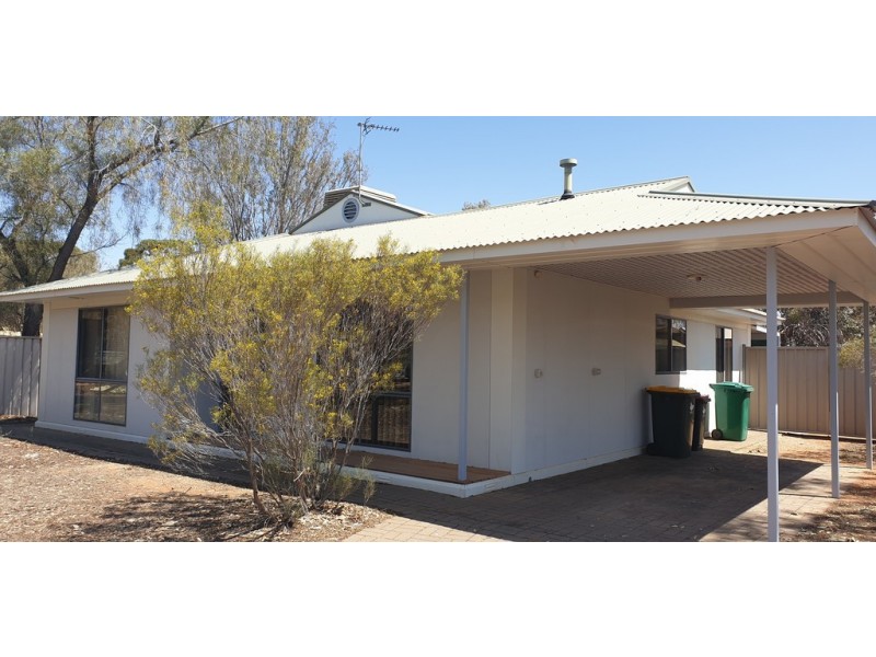 2B Emeroo Crt, Roxby Downs SA 5725