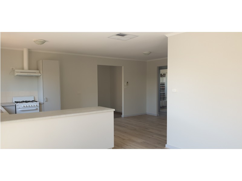2B Emeroo Crt, Roxby Downs SA 5725