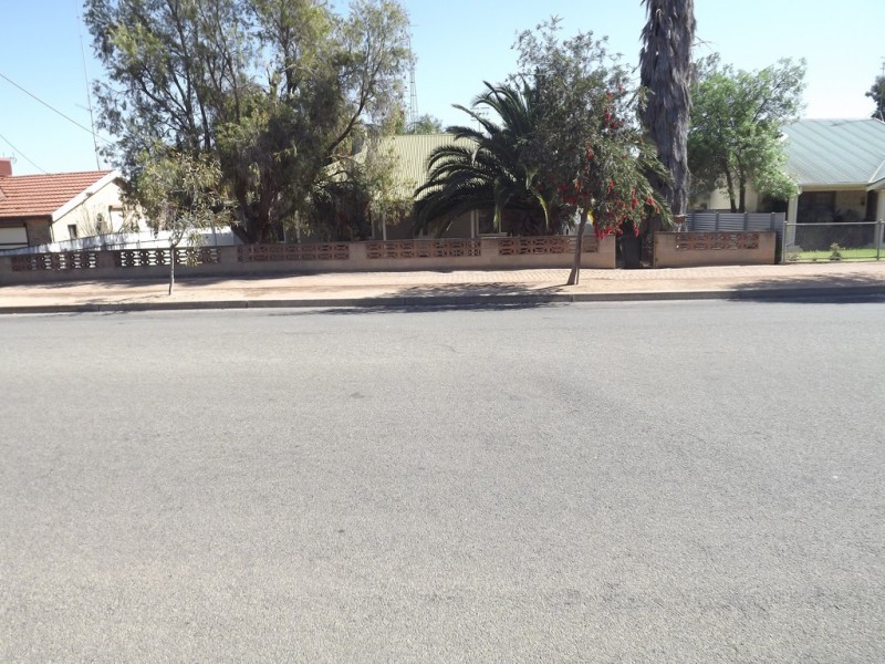 6 Laffer St, Barmera SA 5345