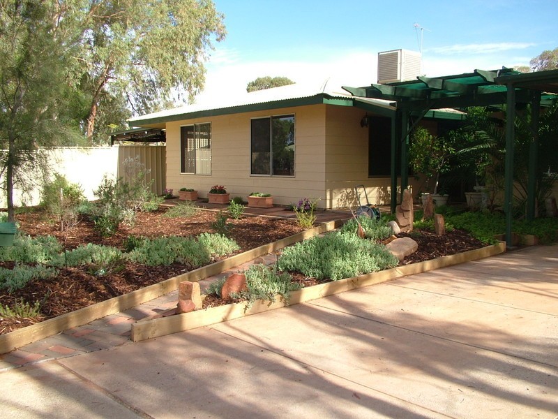 3 WANGIANNA STREET, Roxby Downs SA 5725