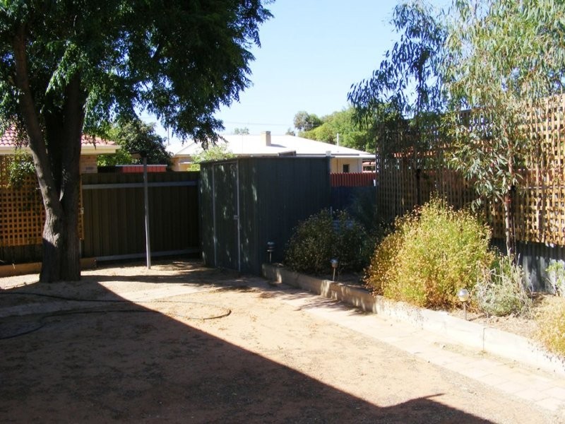 3 Eitzen St, Berri SA 5343