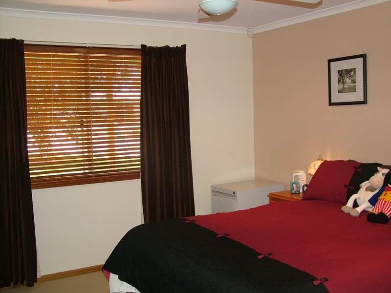 6 HAMILTON COURT, Roxby Downs SA 5725