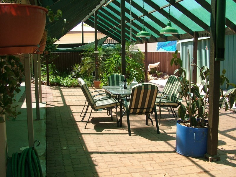 6 HAMILTON COURT, Roxby Downs SA 5725