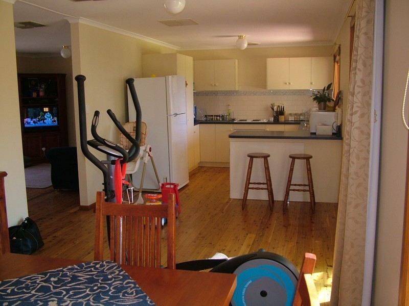 25 Quandong Street, Roxby Downs SA 5725