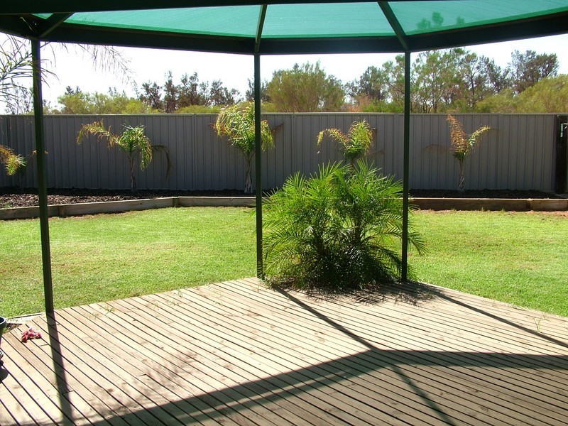 25 Quandong Street, Roxby Downs SA 5725