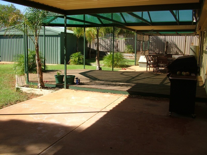 25 Quandong Street, Roxby Downs SA 5725