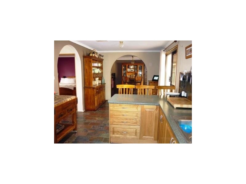 8  NYAROO COURT, Roxby Downs SA 5725