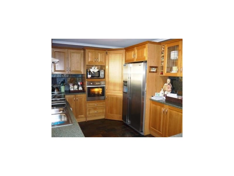 8  NYAROO COURT, Roxby Downs SA 5725