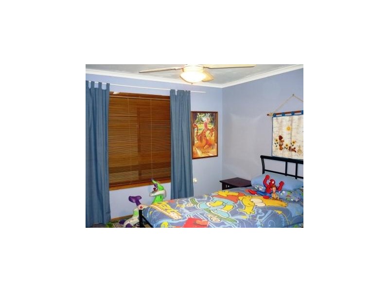 8  NYAROO COURT, Roxby Downs SA 5725