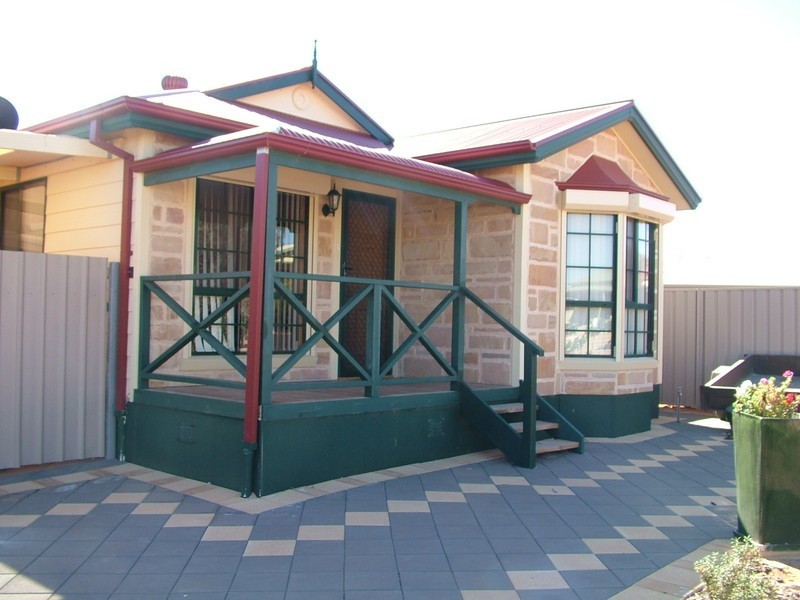 39 Tiliqua Crescent, Roxby Downs SA 5725