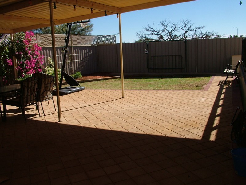 39 Tiliqua Crescent, Roxby Downs SA 5725