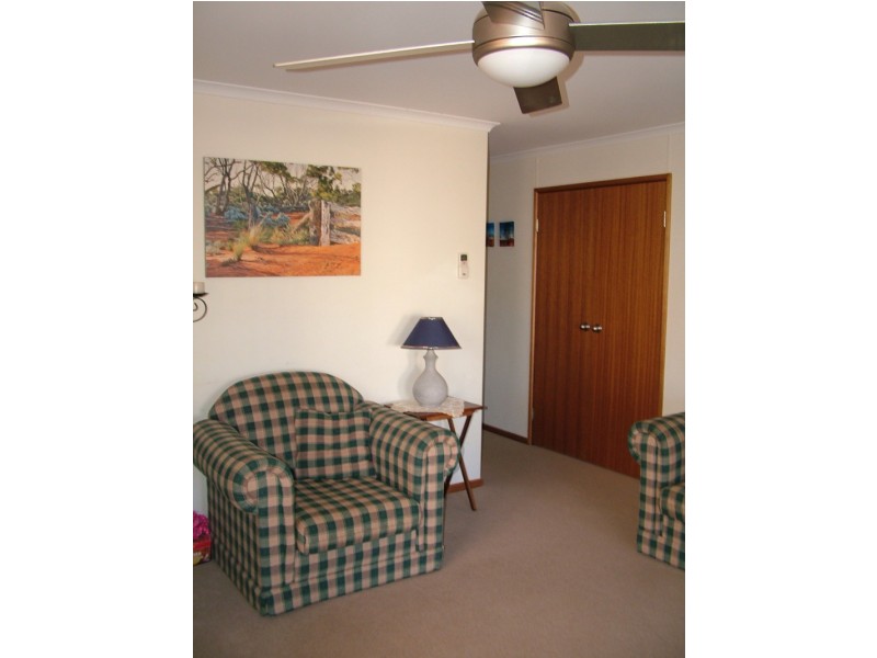 39 Tiliqua Crescent, Roxby Downs SA 5725