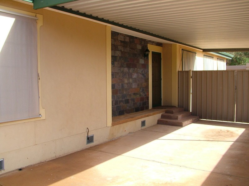35 FINNISS STREET, Roxby Downs SA 5725