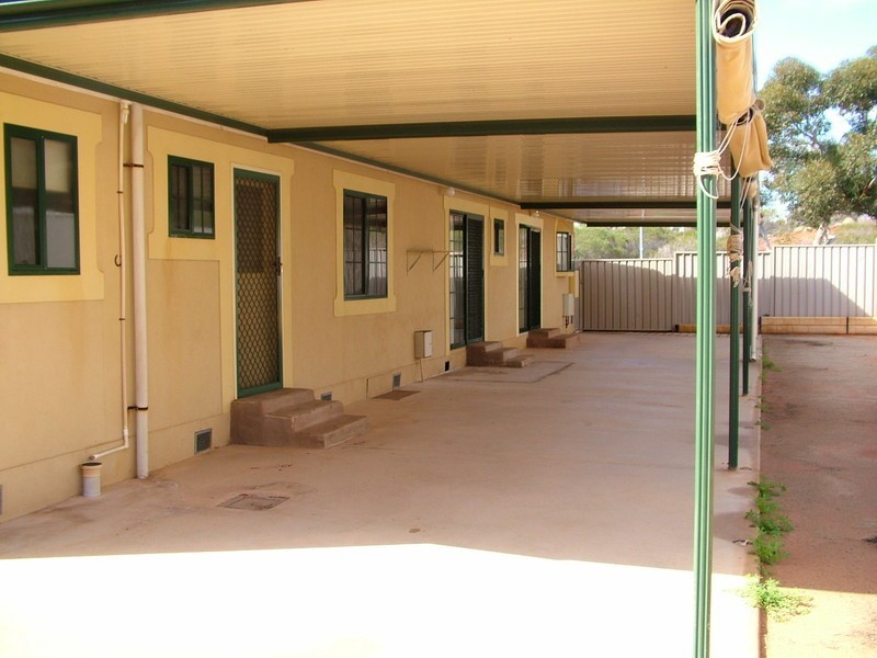 35 FINNISS STREET, Roxby Downs SA 5725