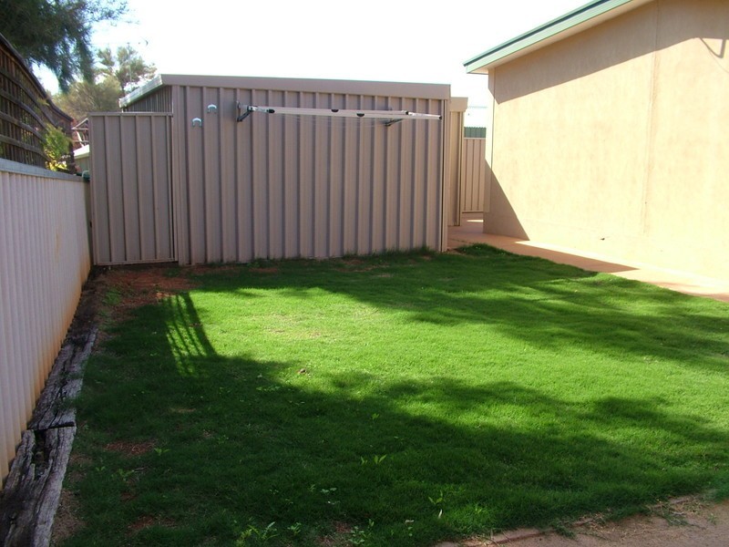 35 FINNISS STREET, Roxby Downs SA 5725