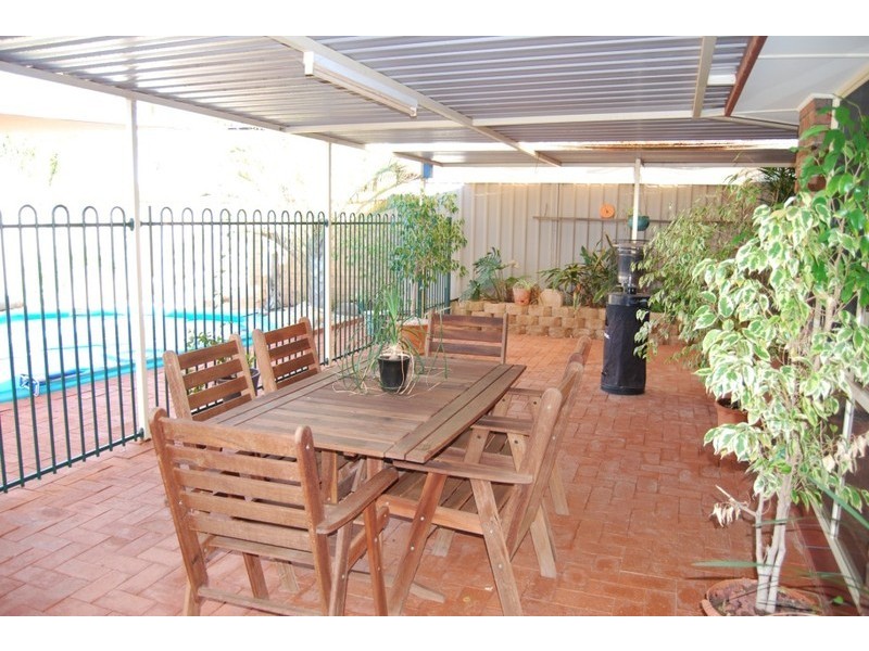 2 ATRIPLEX COURT, Roxby Downs SA 5725