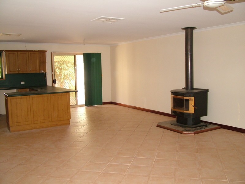 62 Pioneer Drive, Roxby Downs SA 5725