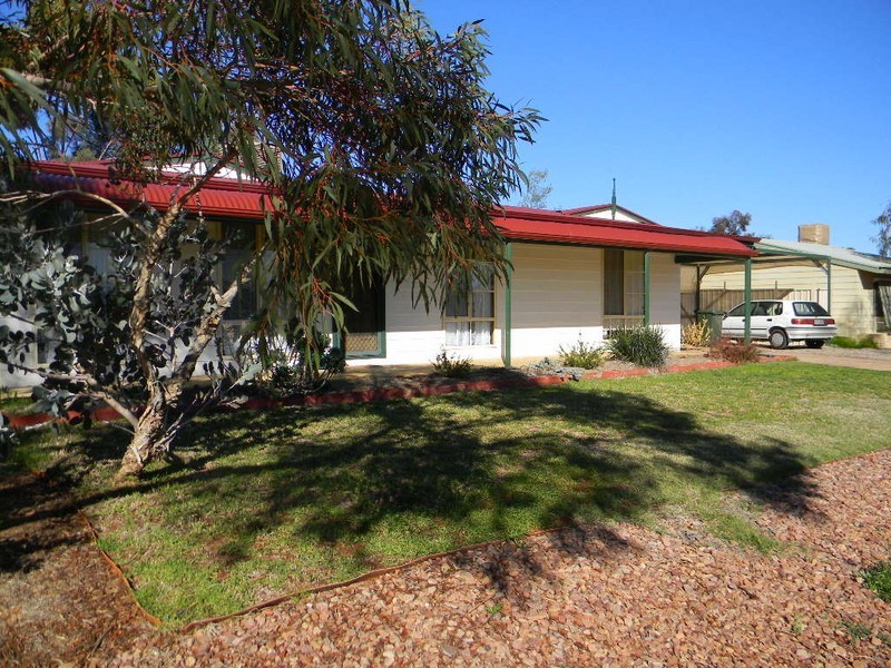 86  AXEHEAD ROAD, Roxby Downs SA 5725