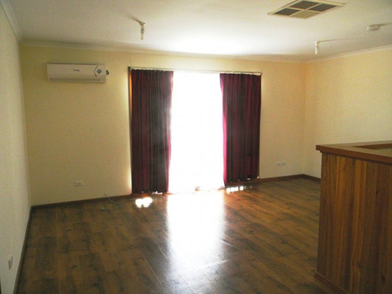 92A AND 92B AXEHEAD ROAD, Roxby Downs SA 5725