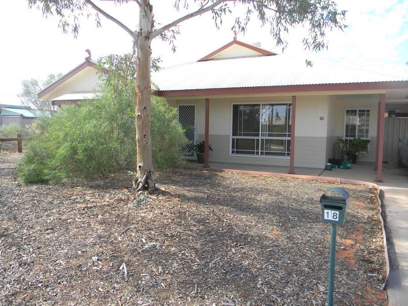 18  PINE CRESCENT, Roxby Downs SA 5725