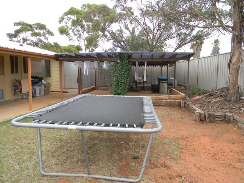 41 Pioneer Drive, Roxby Downs SA 5725