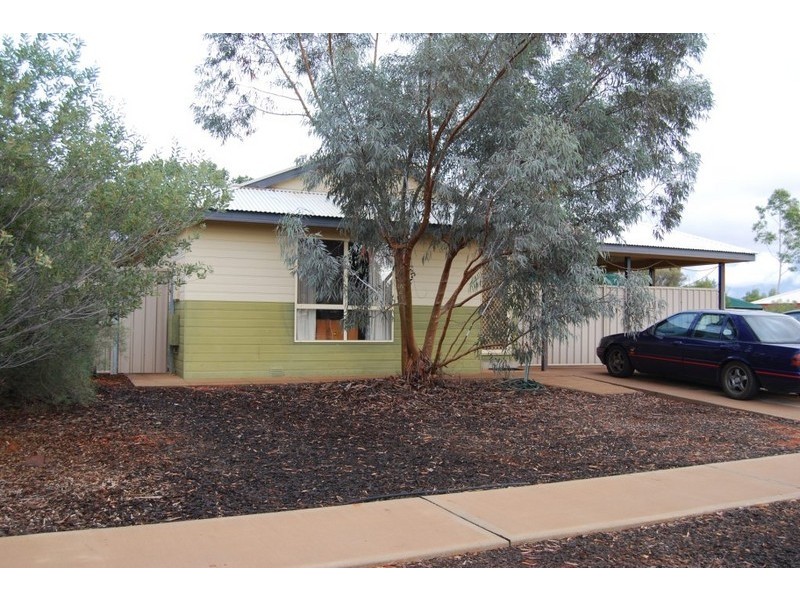 20 PINE CRESCENT, Roxby Downs SA 5725