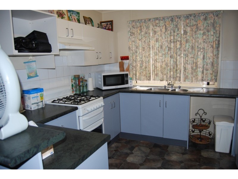 20 PINE CRESCENT, Roxby Downs SA 5725
