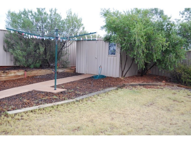 20 PINE CRESCENT, Roxby Downs SA 5725