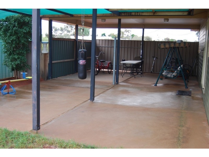 20 PINE CRESCENT, Roxby Downs SA 5725
