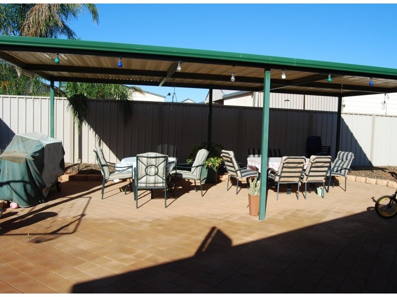 10 CACATUA CLOSE, Roxby Downs SA 5725