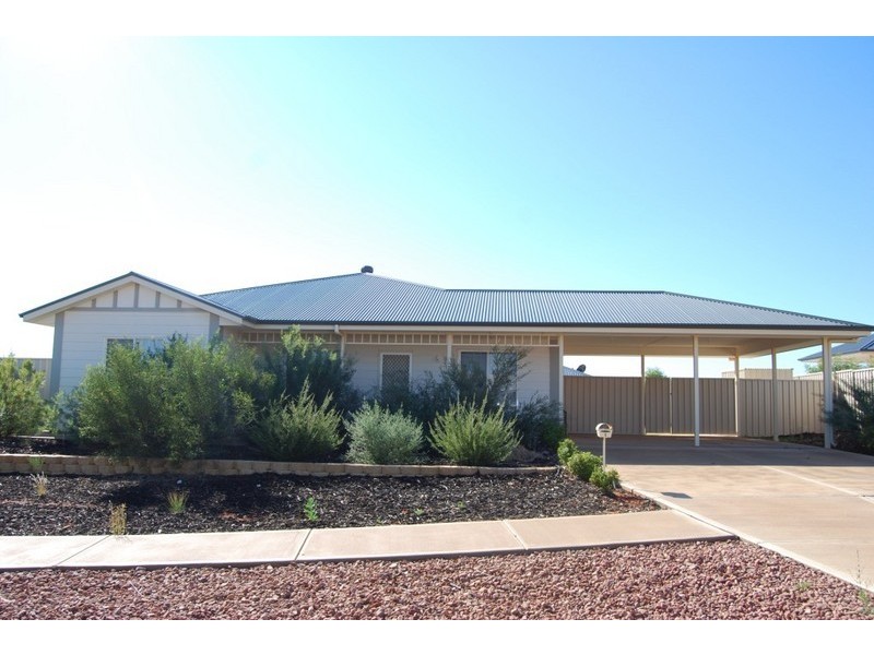1 MELIA STREET, Roxby Downs SA 5725