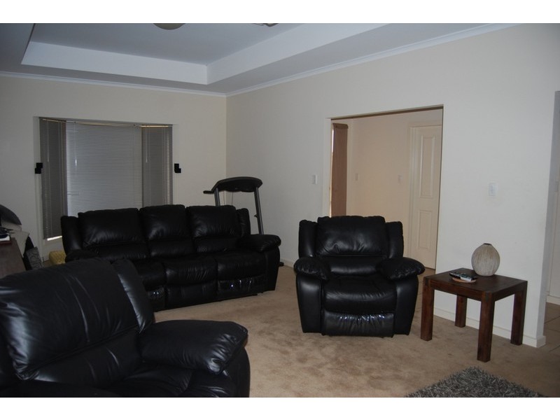 16  MULGA, Roxby Downs SA 5725