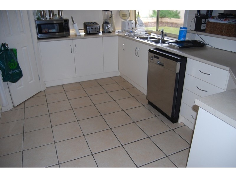 16  MULGA, Roxby Downs SA 5725