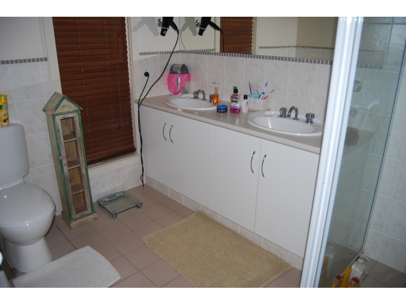 16  MULGA, Roxby Downs SA 5725