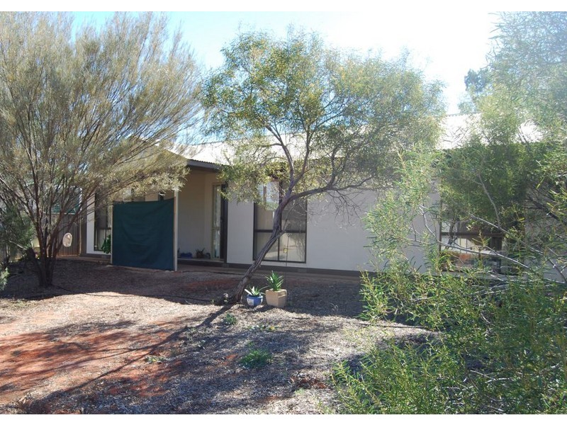 19 FINNISS STREET, Roxby Downs SA 5725