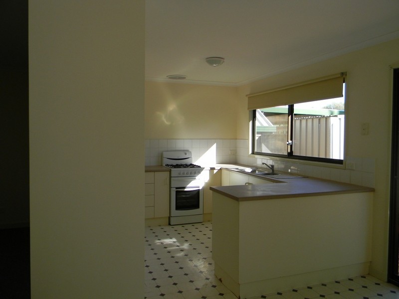 19 FINNISS STREET, Roxby Downs SA 5725