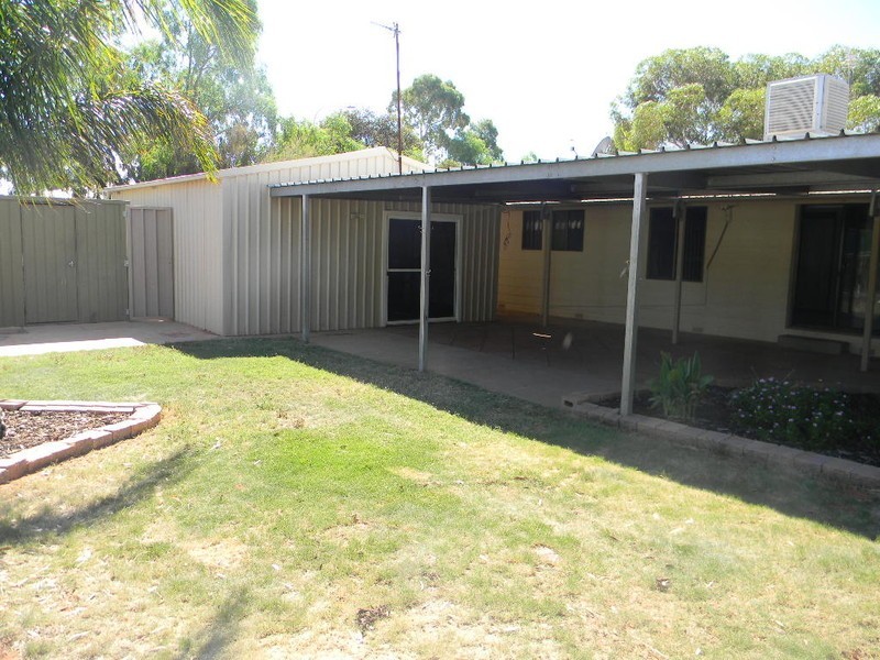 99  STUART ROAD, Roxby Downs SA 5725