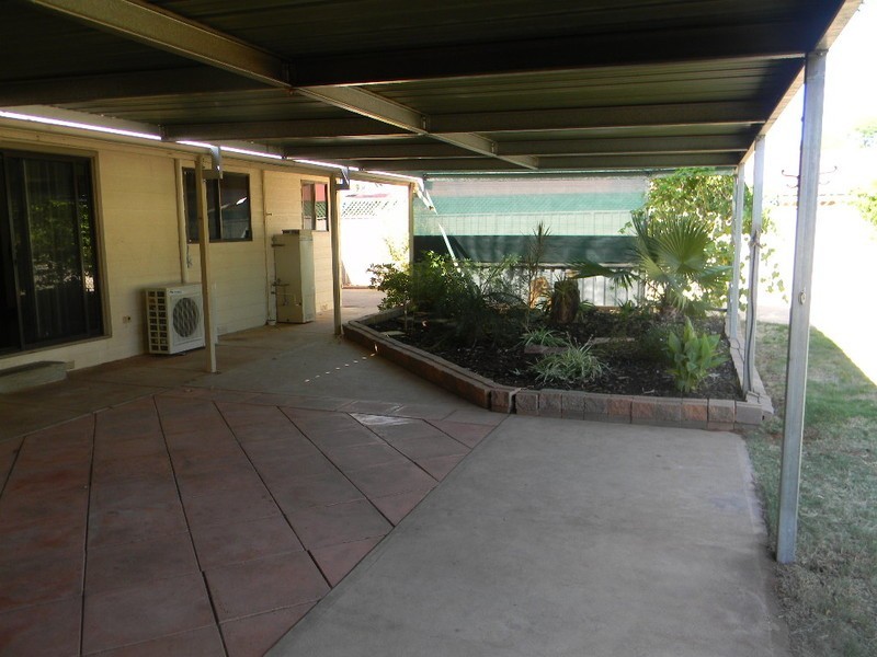 99  STUART ROAD, Roxby Downs SA 5725