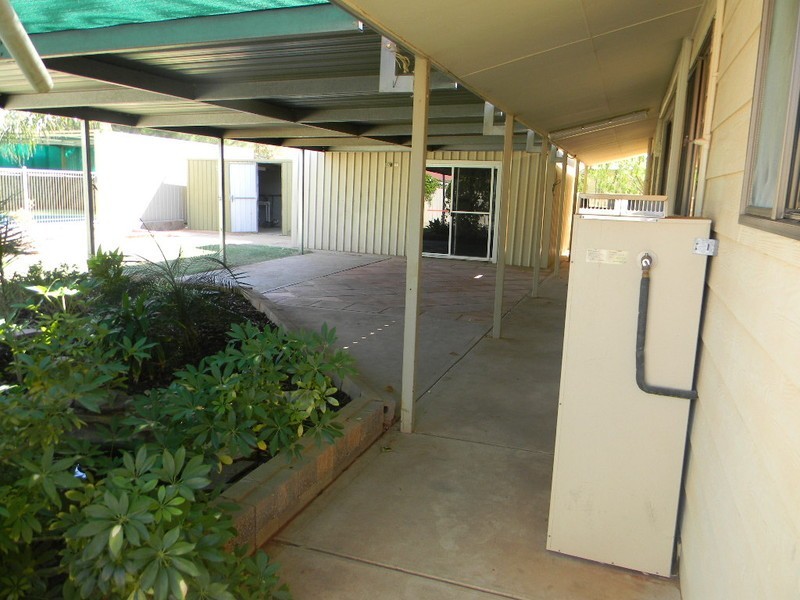 99  STUART ROAD, Roxby Downs SA 5725