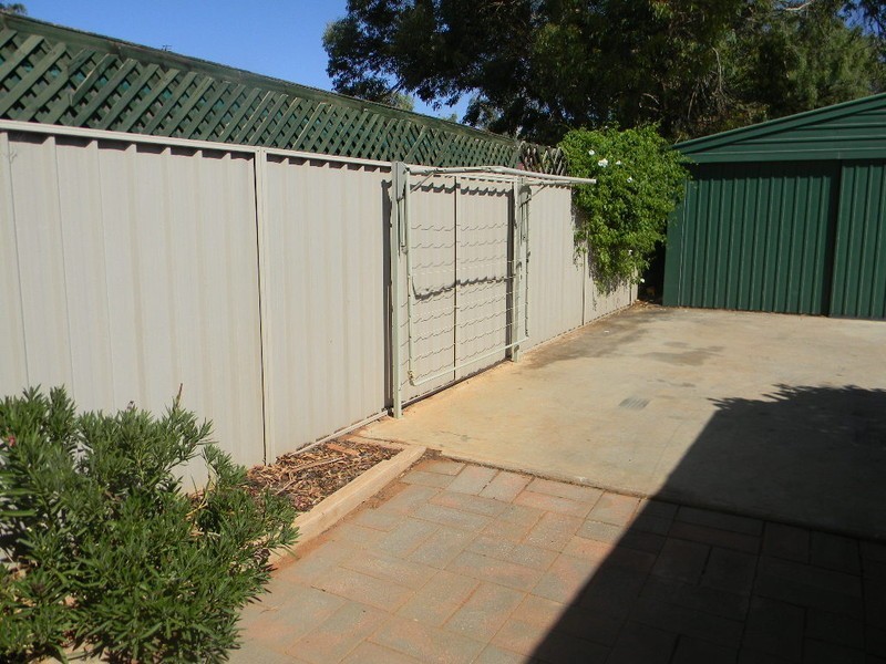 99  STUART ROAD, Roxby Downs SA 5725