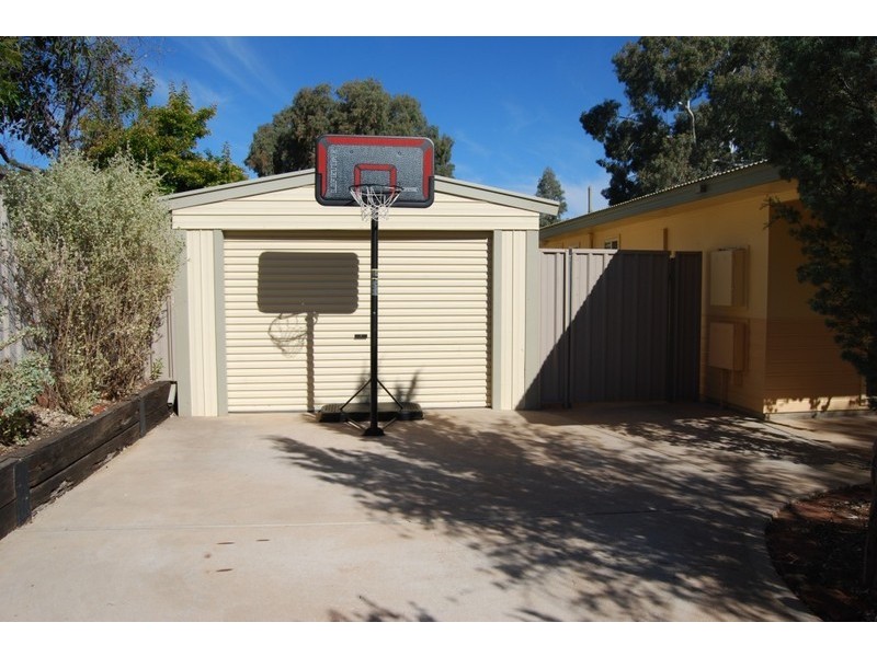 10  EMEROO COURT, Roxby Downs SA 5725