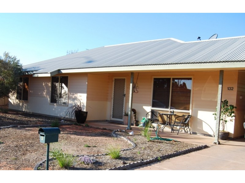 132 STUART ROAD, Roxby Downs SA 5725