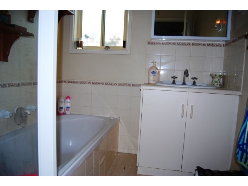 132 STUART ROAD, Roxby Downs SA 5725