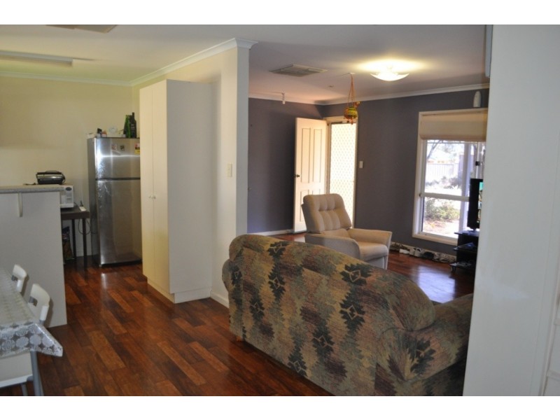 5/2 GREVILLEA CLOSE, Roxby Downs SA 5725