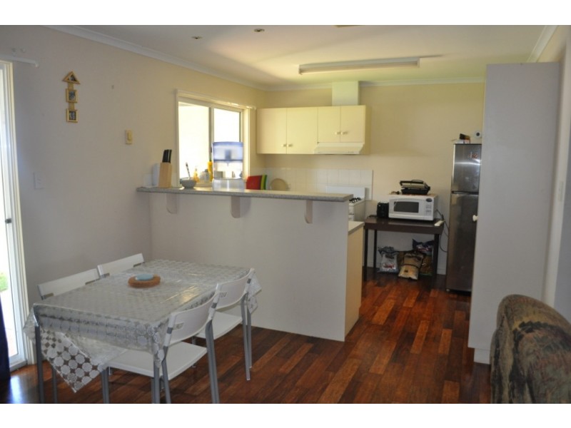 5/2 GREVILLEA CLOSE, Roxby Downs SA 5725